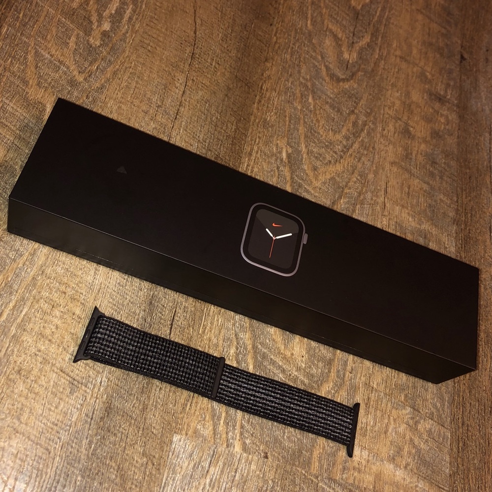 42mm Apple Watch Nike Sport Loop